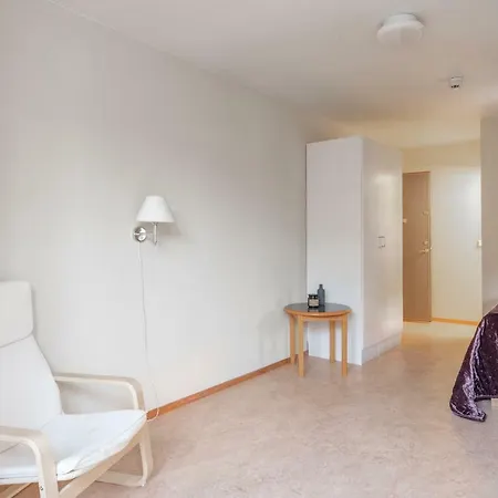 Lively & Minimalist Studio Near The City Centre! *